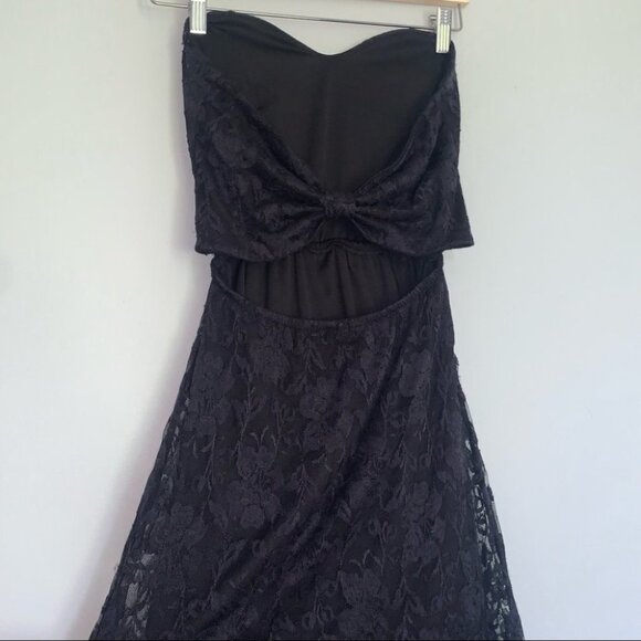 Black Lace Maxi Dress Strapless Sweetheart Neckline Back Cutout Size Small - Picture 6 of 9